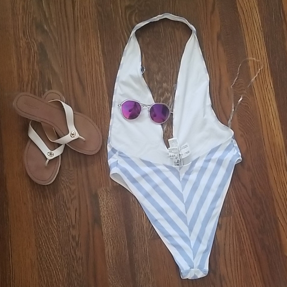 Bathing suit - Picture 2 of 2